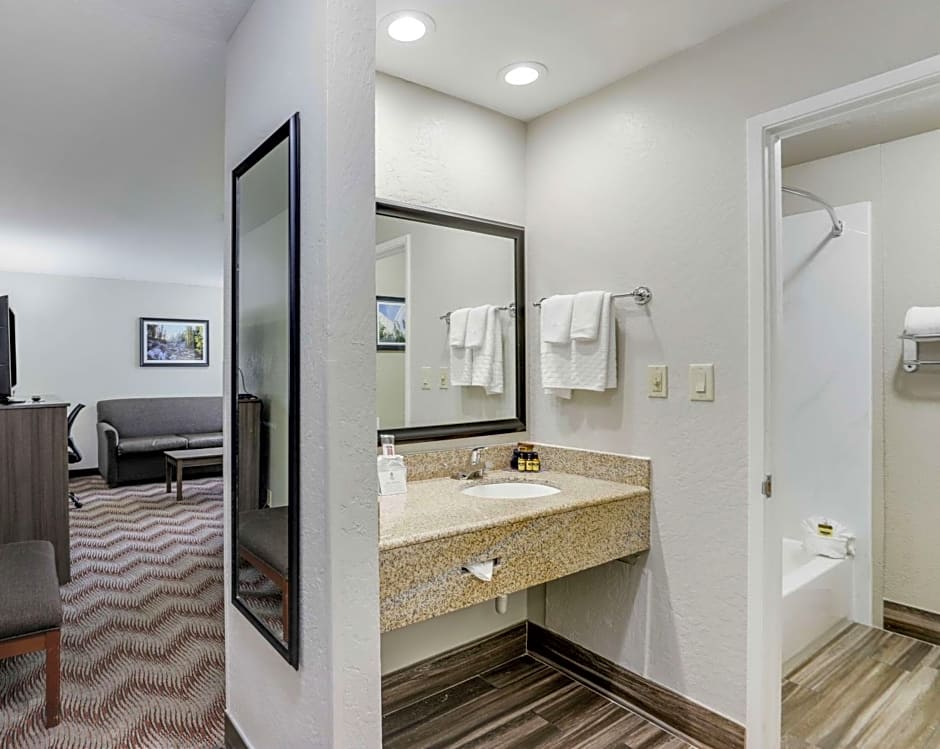 Best Western Plus Sonora Oaks Hotel & Conference Center