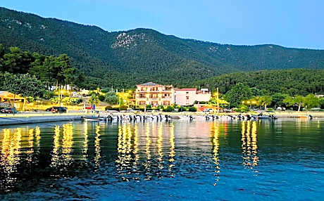 Superior Studio with Forest and Side Sea View