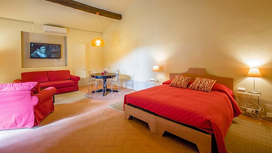 Villa Alta - Residenza d'epoca con piscina