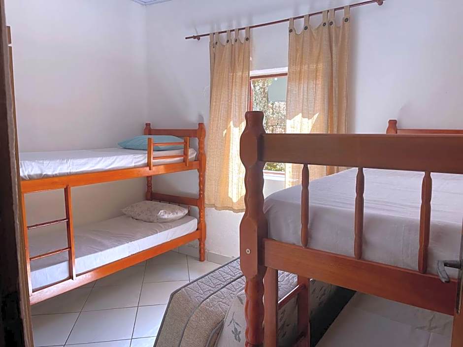 Casa e Kitnet Ilha Grande - RJ