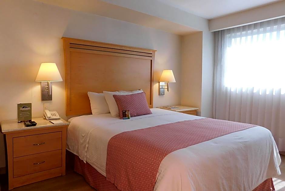 Hotel Palacio Azteca Tijuana, Trademark by Wyndham