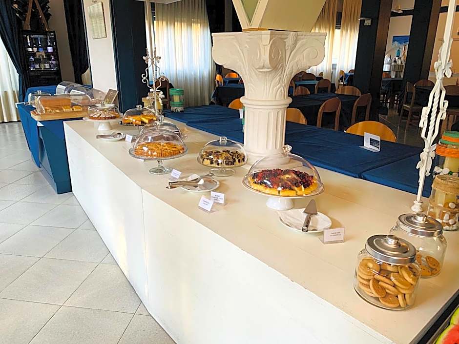 G&D Hotel Deanna Pool&Brunch