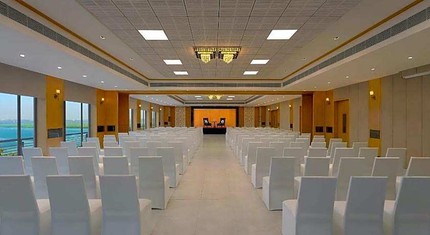 DoubleTree By Hilton Goa Panaji