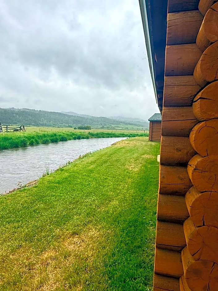 Cabin Creek Inn