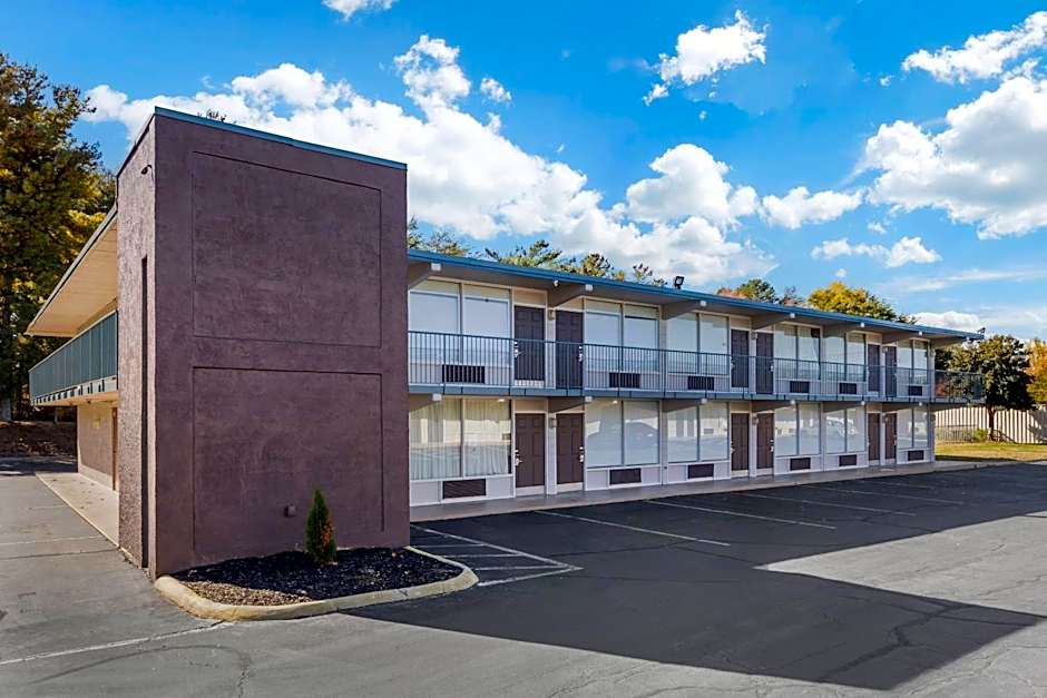 Quality Inn & Suites Easley - Greenville