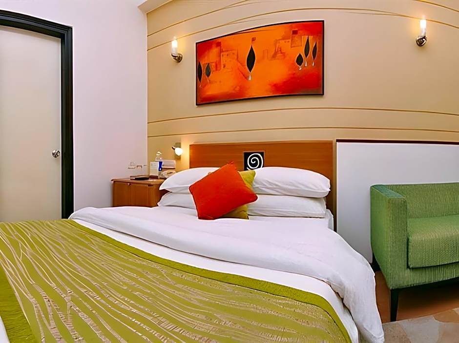 Lemon Tree Hotel East Delhi Mall