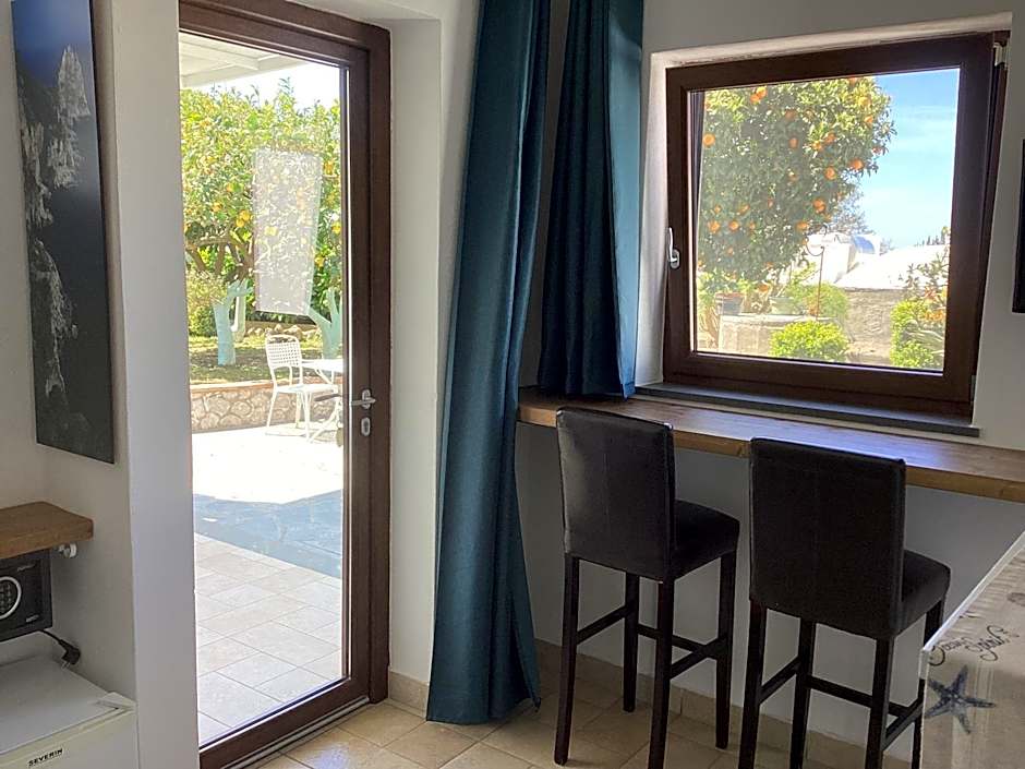 Casetta Minghitto Relaxing rooms in Capri