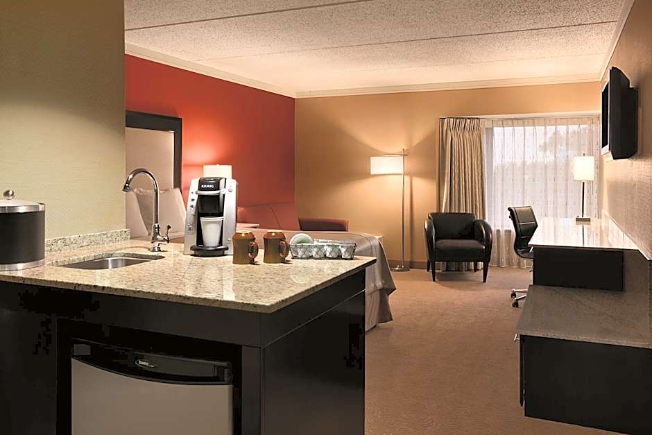 Woodcliff Hotel And Spa