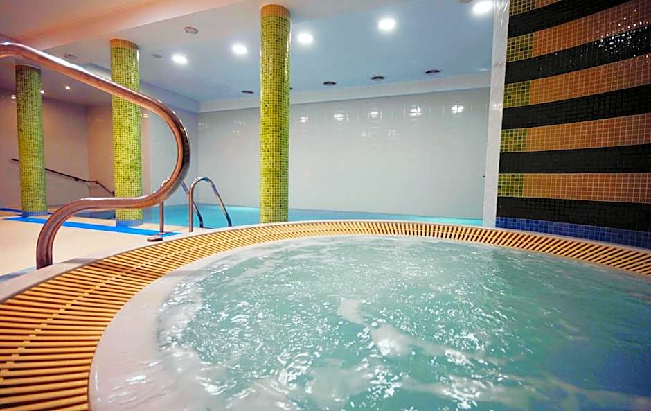 Bursztyn Resort