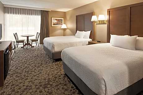 One-Bedroom Suite with Two Double Beds - Non-Smoking