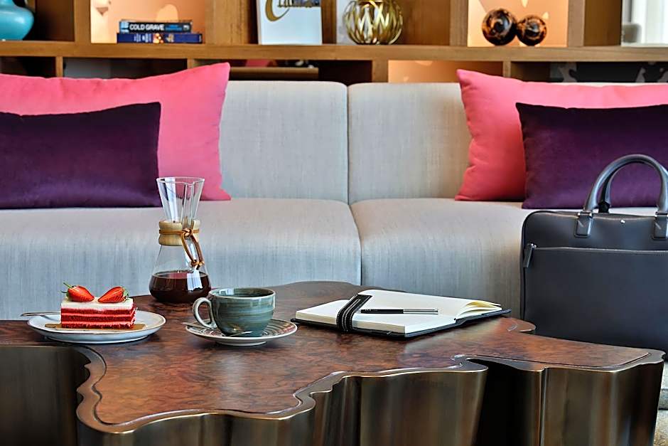 DoubleTree by Hilton Sharjah Waterfront Hotel And Residences