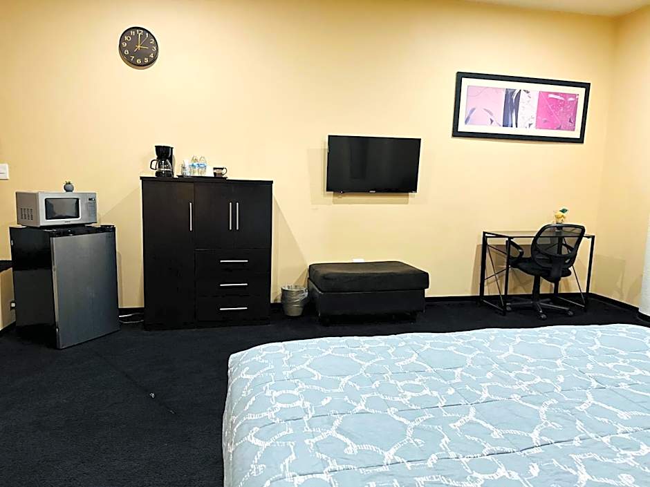 Costero Inn - Not Hotel -