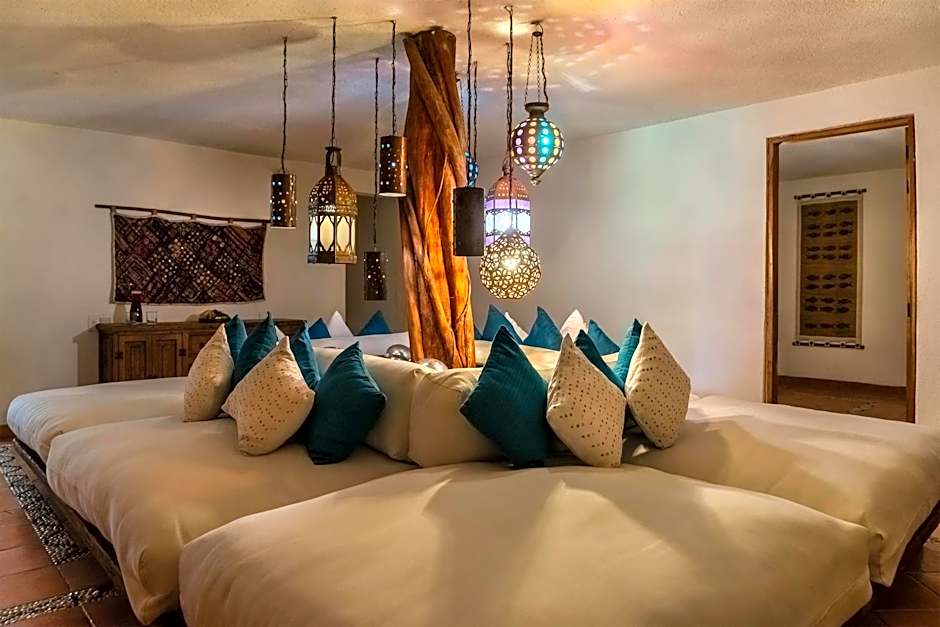 Thompson Zihuatanejo, A Beach Resort by Hyatt