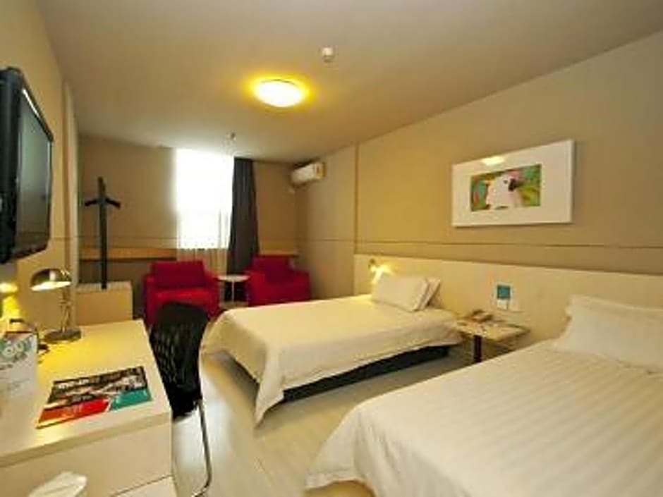 Jinjiang Inn Linyi Train Station Branch