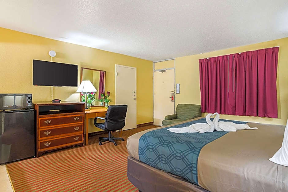 Econo Lodge Jacksonville near Little Rock Air Force Base