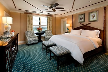 Deluxe Room 1 King Bed Resort View