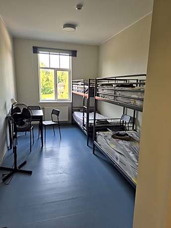 Economy Triple Room with Shared Bathroom