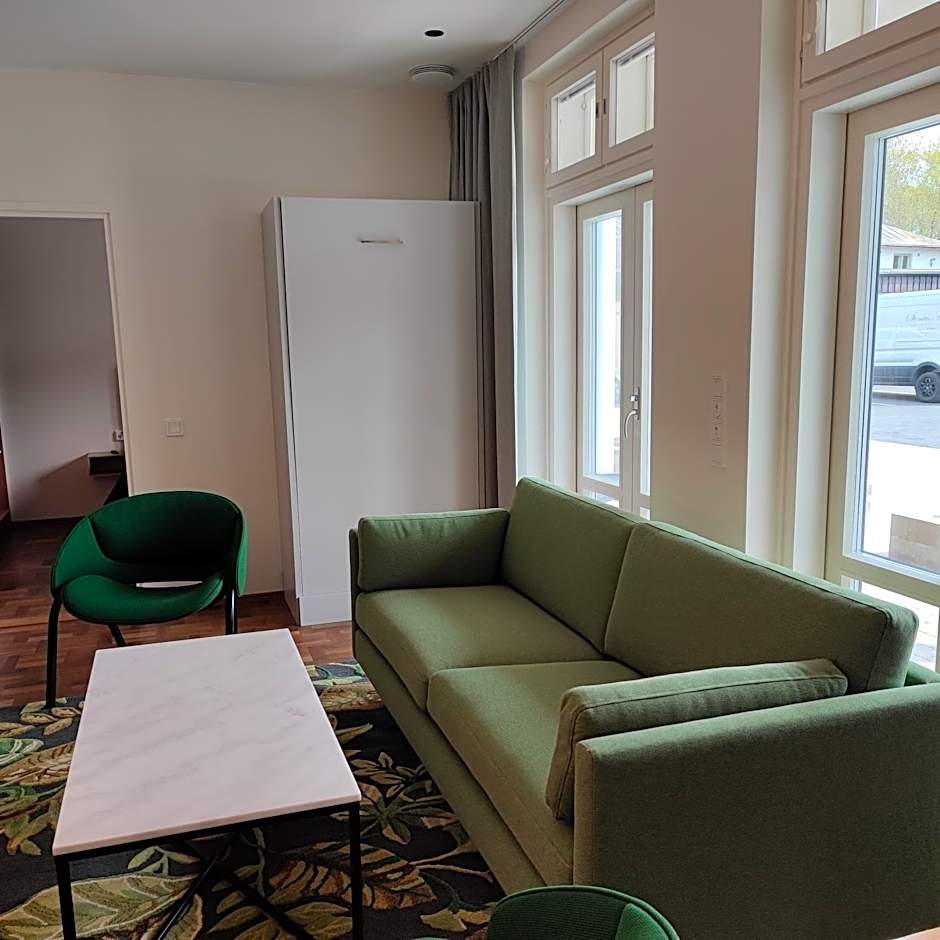Esplanad Suites