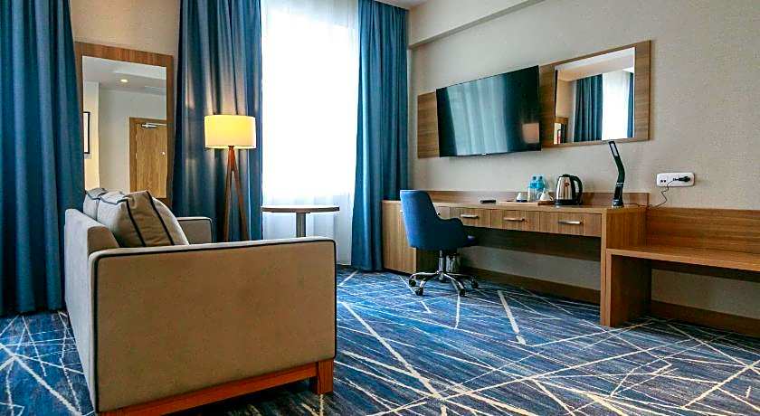 Ramada by Wyndham Astana