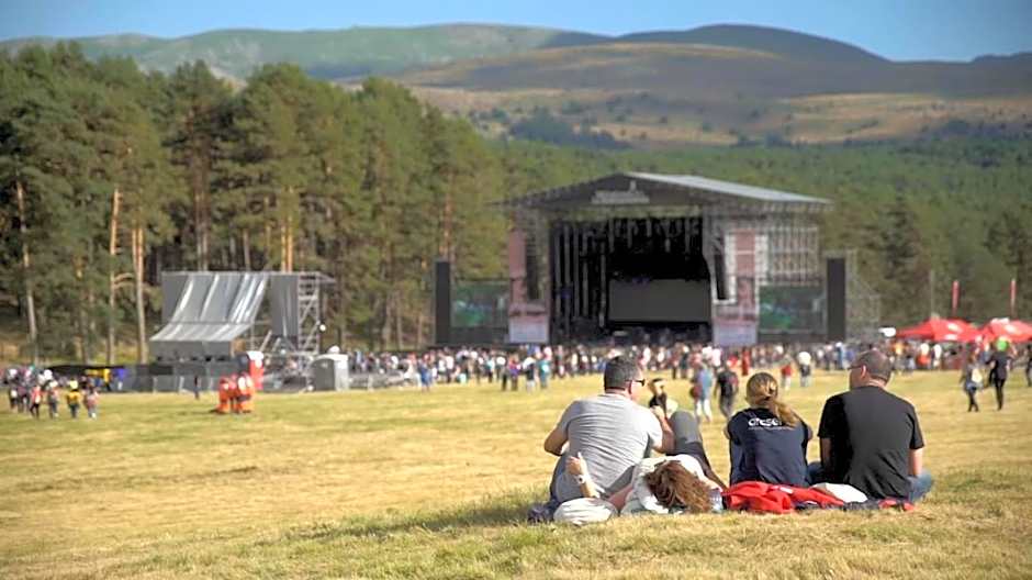 ALTOGREDOS Hotel Rural y apartamentos turísticos