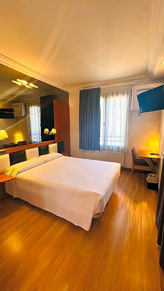 Hotel Oria