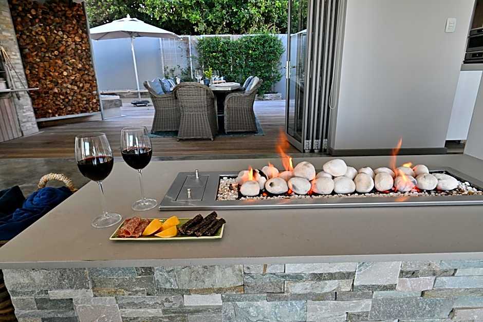 At Last Glentana Beach Manor