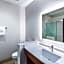 Holiday Inn Express And Suites Denton - Sanger By IHG