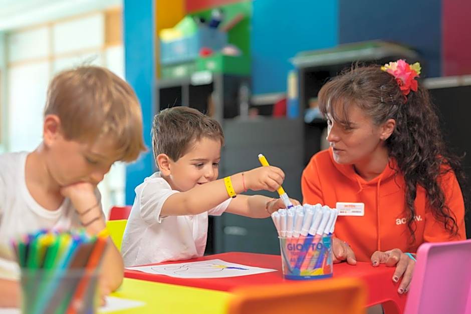 Club Hotel Aguamarina