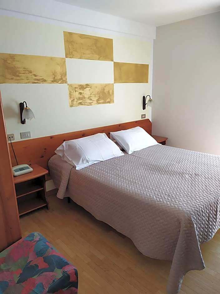 Albergo Ristorante Cacciatori