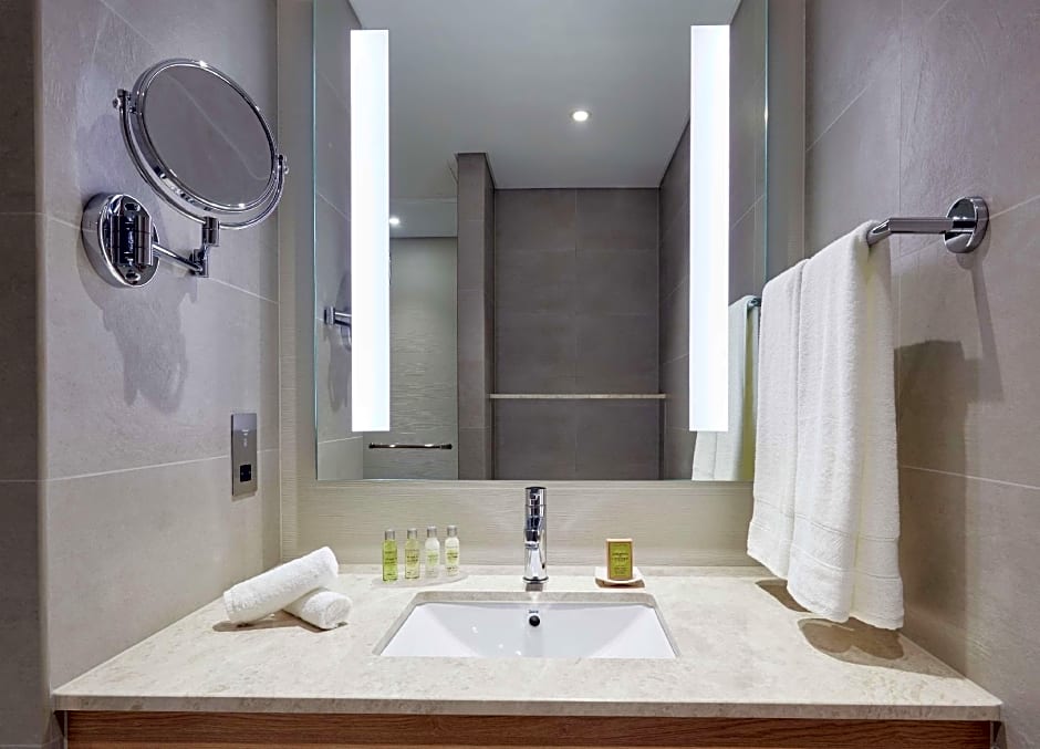 Hilton Garden Inn Muscat Al Khuwair