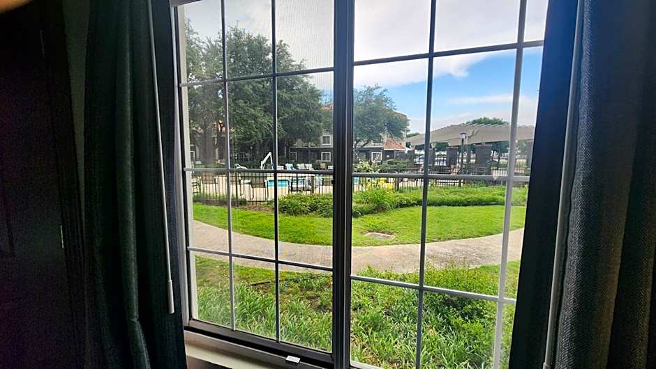 La Quinta Inn & Suites by Wyndham Dallas Dfw Airport North
