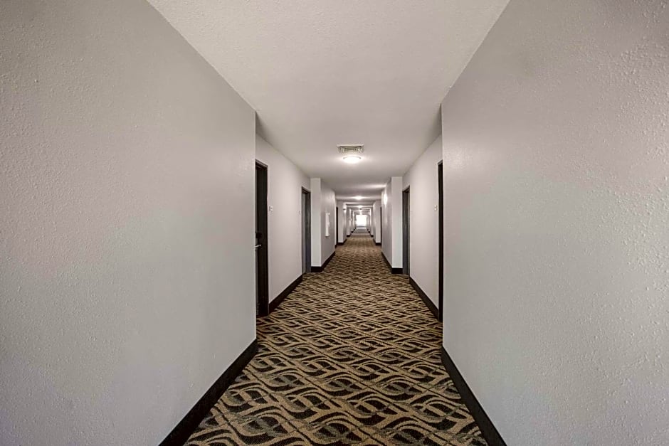 Quality Inn & Suites Clayton, NM
