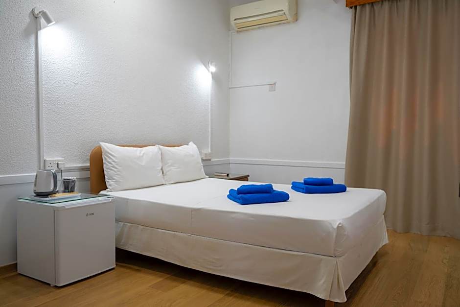 Le Village Hotel