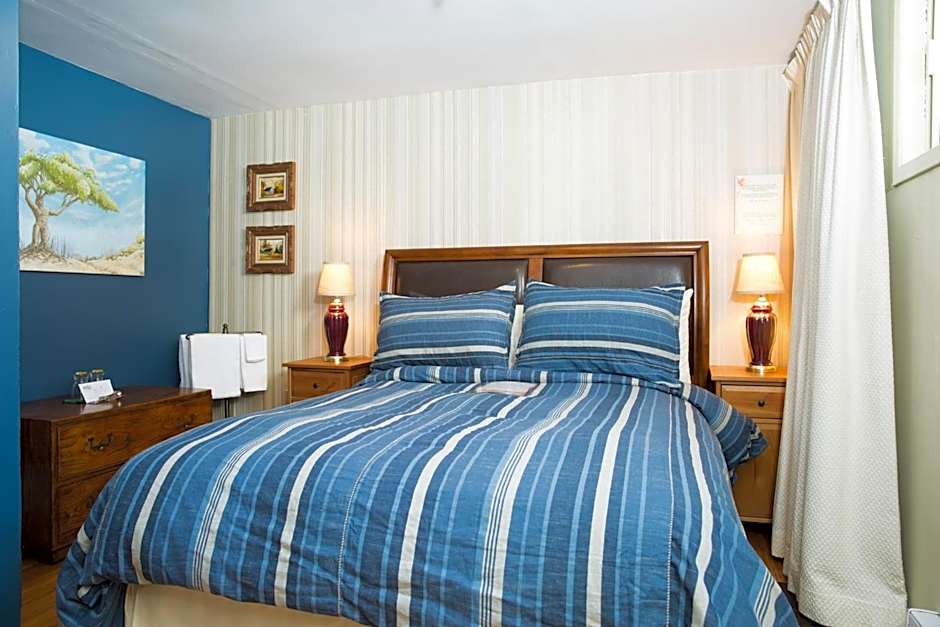 Maison Des Jardins B & B