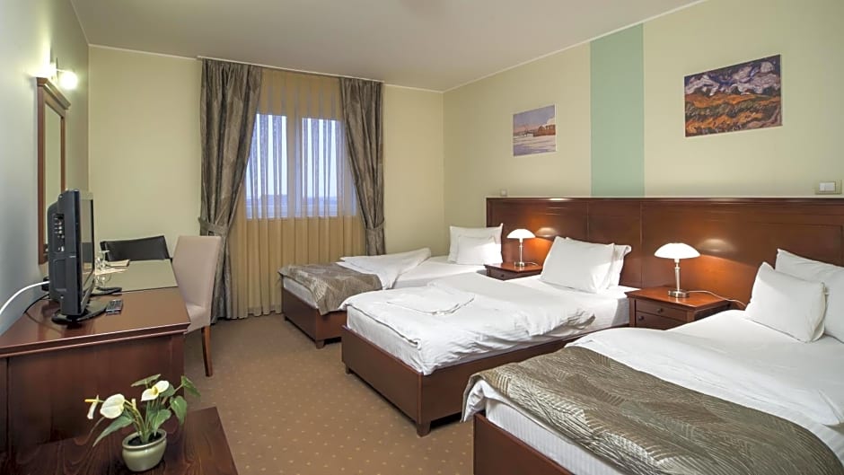 Garni Hotel Semlin B&B