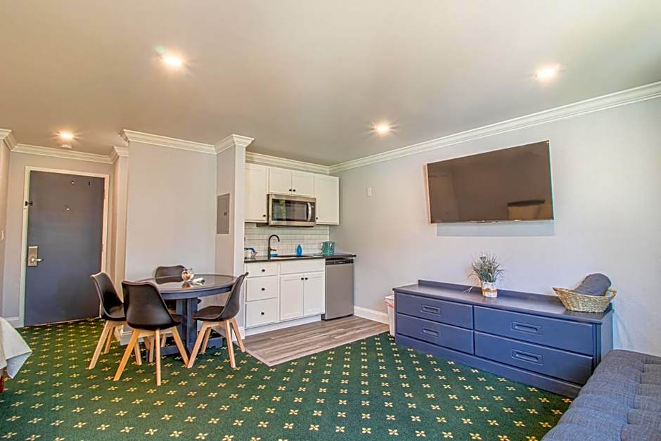 The Niantic Inn
