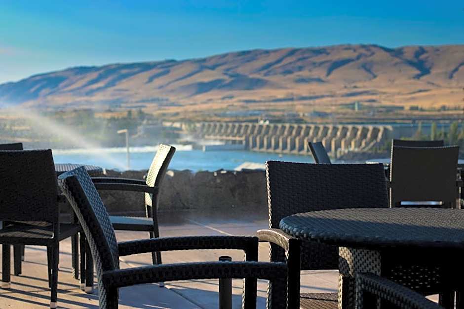 Celilo Inn
