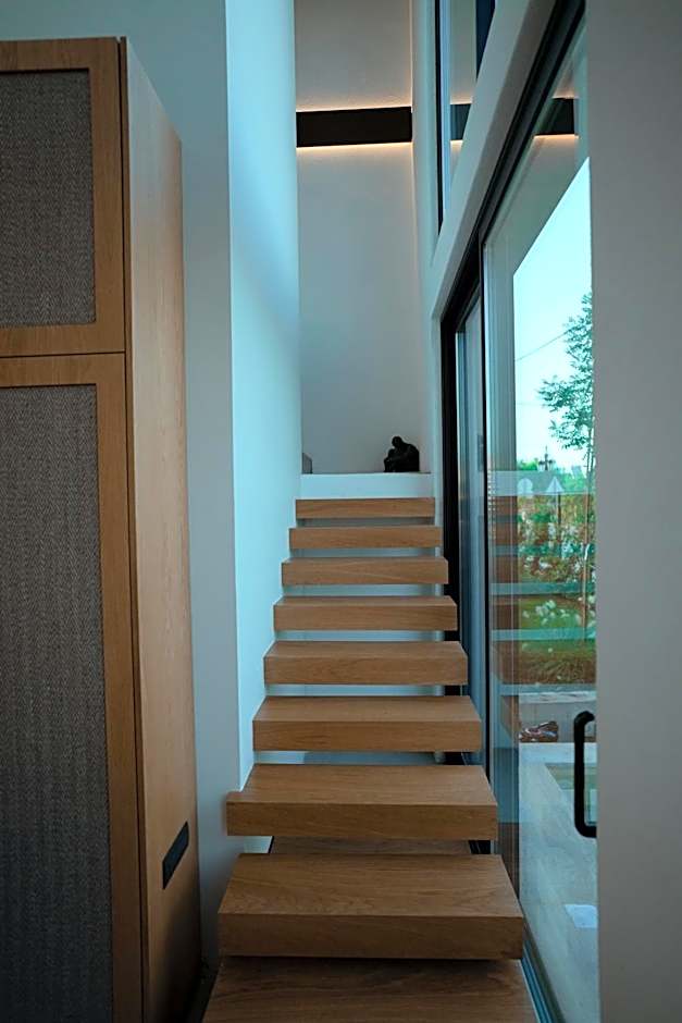 Capital Luxury Suites