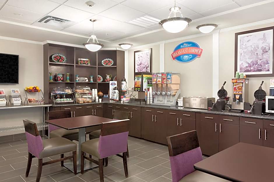 Baymont by Wyndham College Station