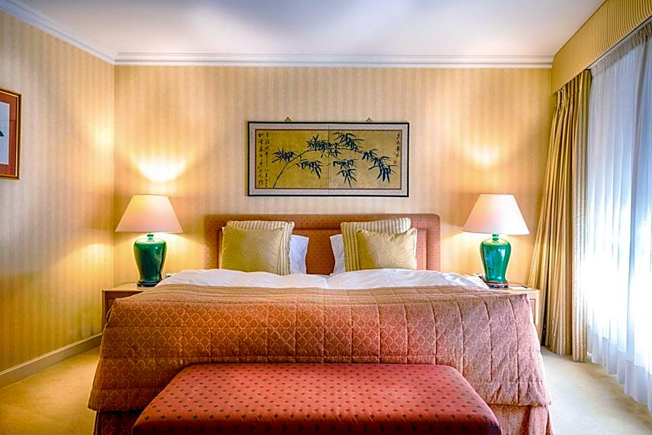 Royal Plaza Montreux & Spa