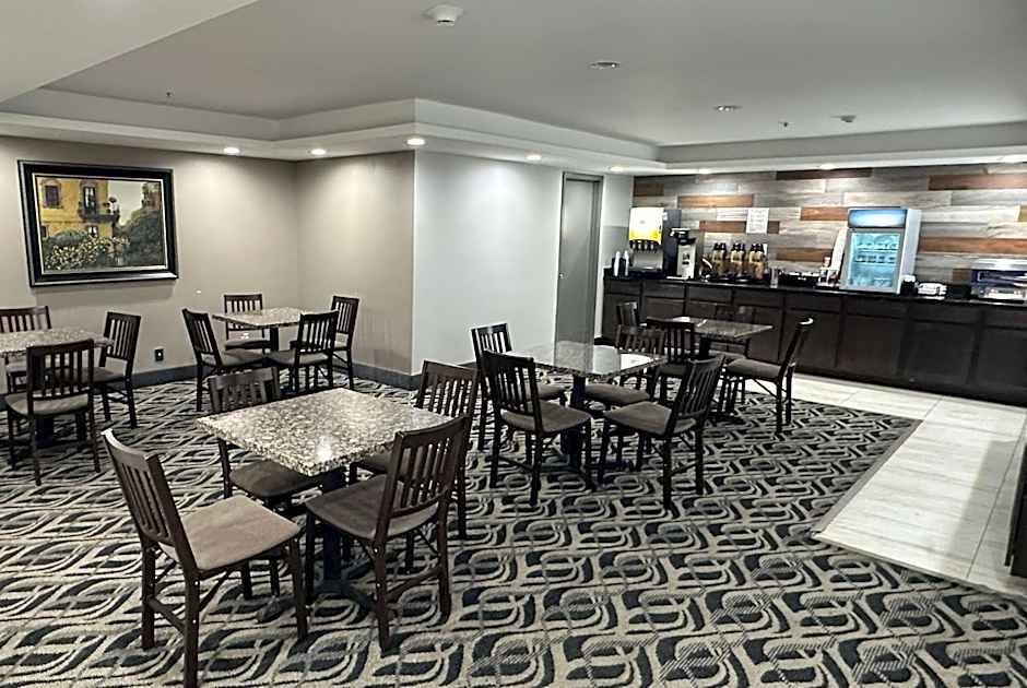 La Quinta Inn & Suites by Wyndham Cincinnati North