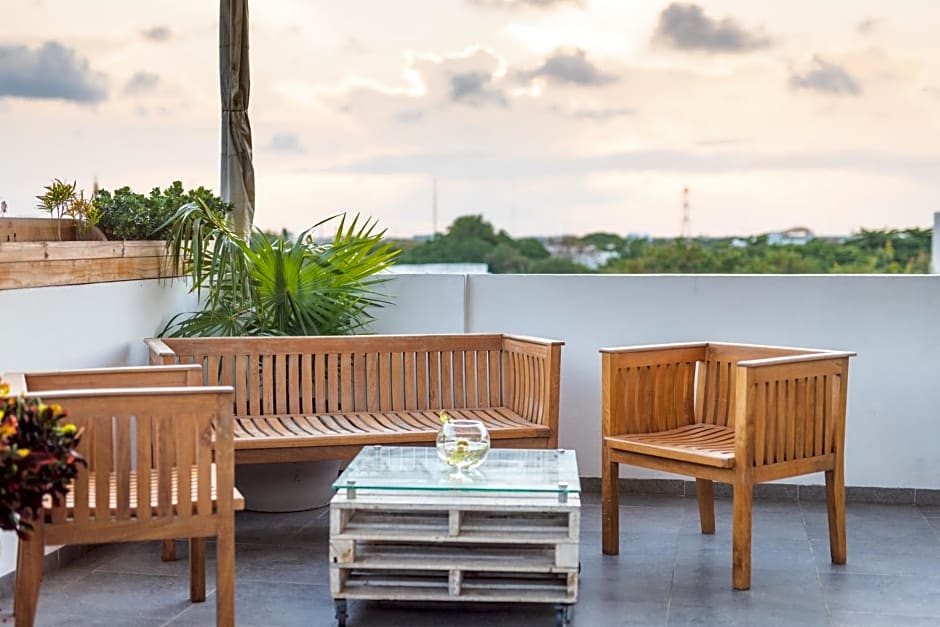 Soho Playa Hotel