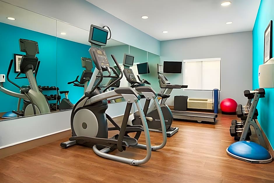 Holiday Inn Express Hotel & Suites Panama City-Tyndall By IHG