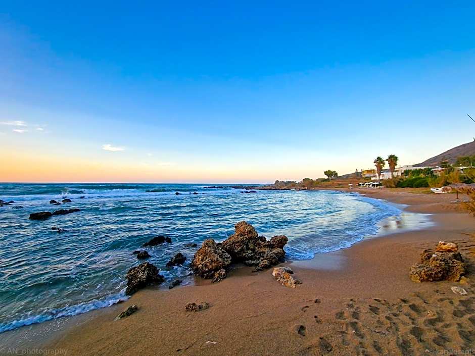 Kanakis Blue Beach Apartments