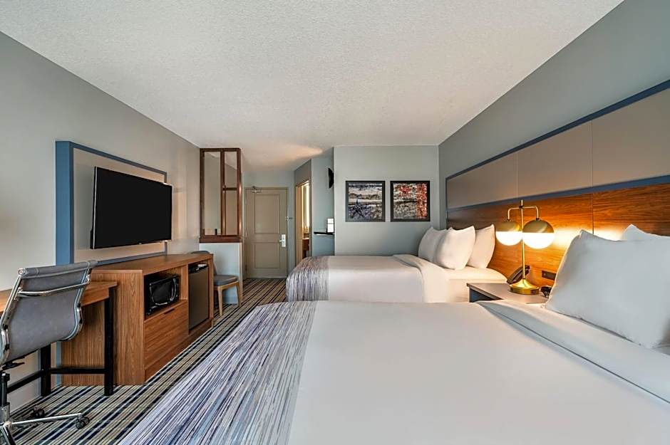 AmericInn by Wyndham Fairfield