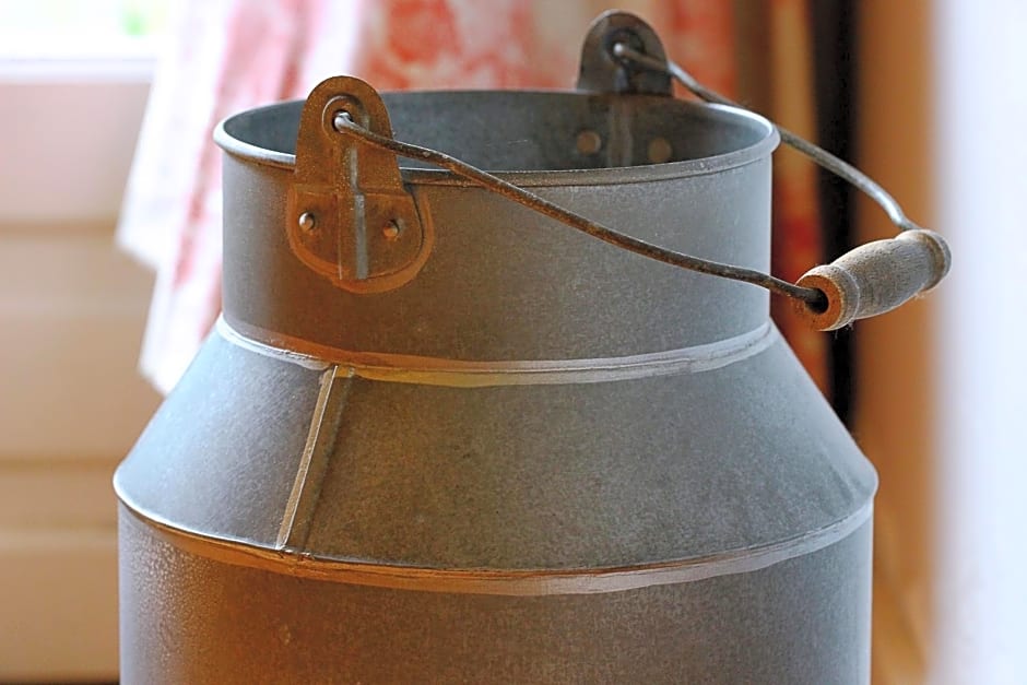 Les Petits Matins Bleus - Chambres d'hôtes "Les Pommiers"