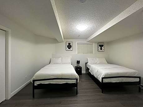 Cozy 3 beds Suite Near Calgary Airport Sleeps 6