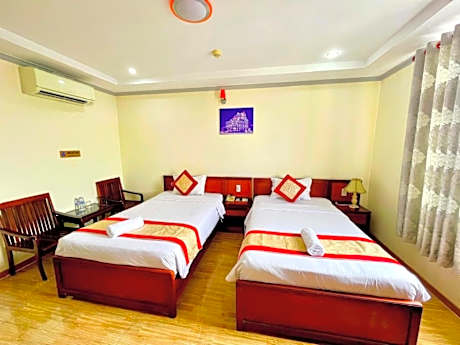 Superior Twin Room with City View