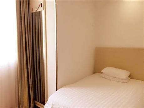 Hanting Hotel Shanghai Jiuting Street