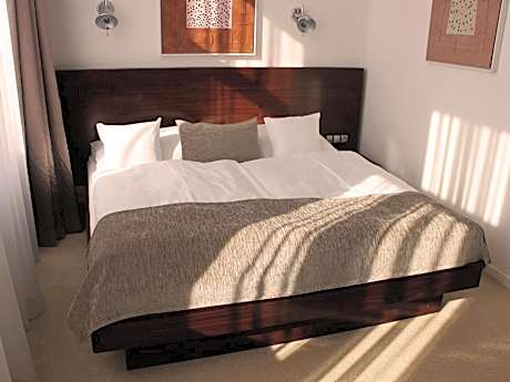 Standard Triple Studio